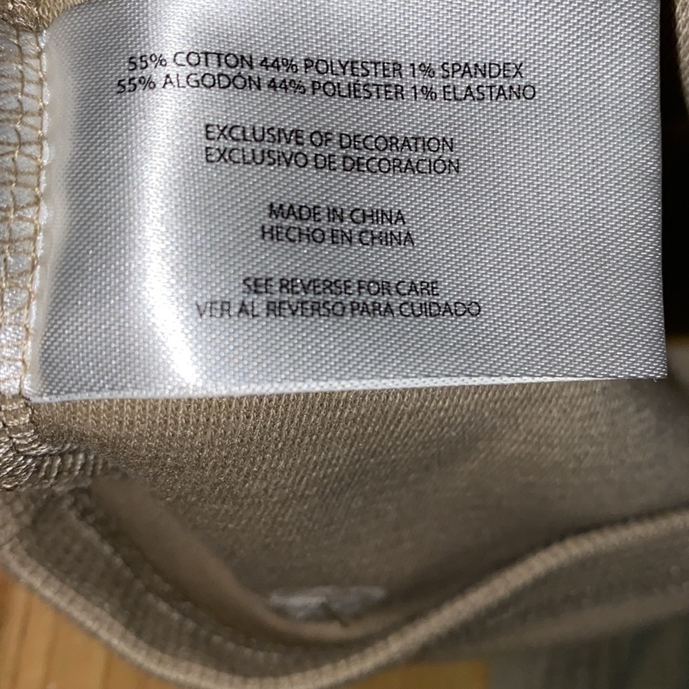 Banana Republic Men's Cream Sweater - Picture 4 of 8